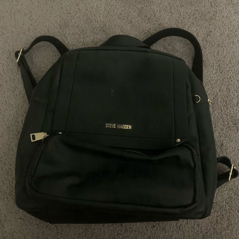 STEVE MADDEN BACKPACK PURSE